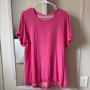 JODIFL Fuchsia Short Sleeve Top